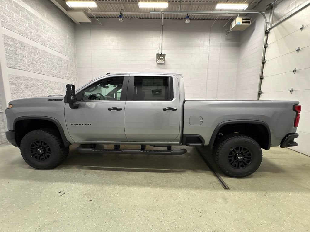 2026 Chevrolet Silverado 2500 HD ZR2 Crew Cab Standard Box 4WD