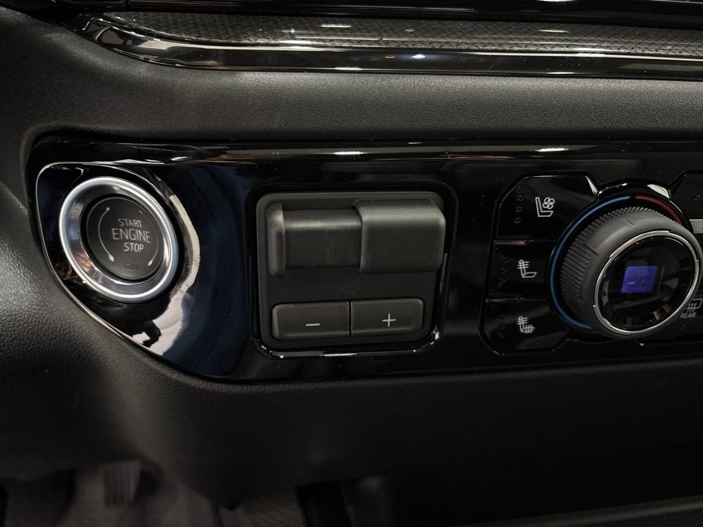 2026 Chevrolet Silverado 2500 HD ZR2 Crew Cab Standard Box 4WD
