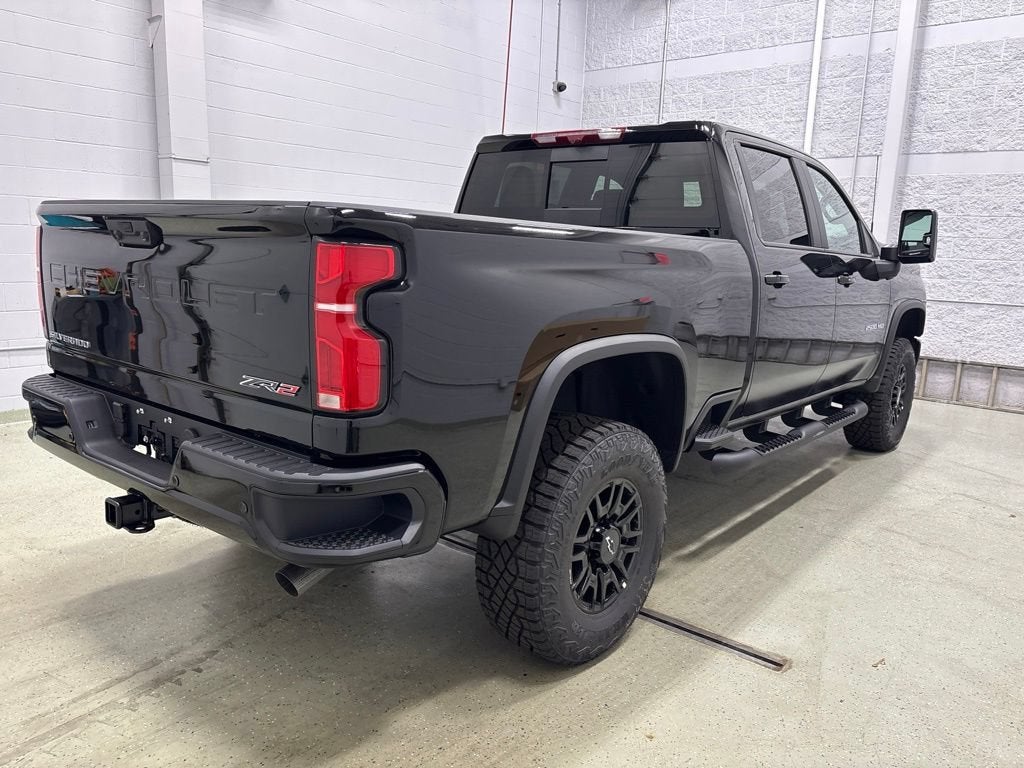 2026 Chevrolet Silverado 2500 HD ZR2 Crew Cab Standard Box 4WD