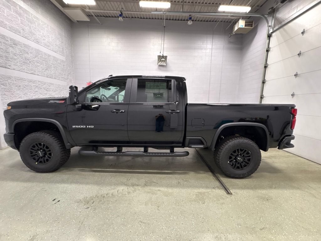2026 Chevrolet Silverado 2500 HD ZR2 Crew Cab Standard Box 4WD