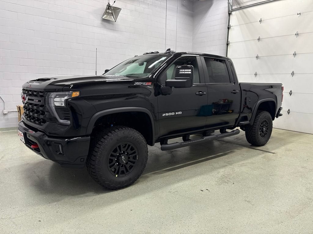 2026 Chevrolet Silverado 2500 HD ZR2 Crew Cab Standard Box 4WD