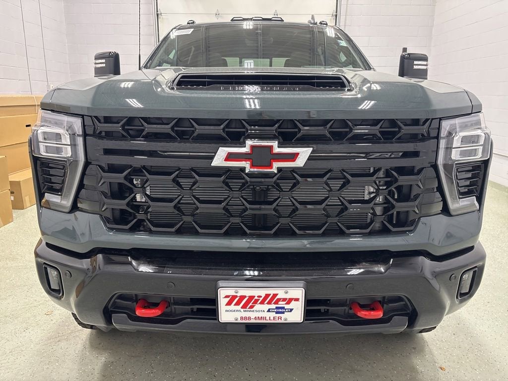 2026 Chevrolet Silverado 2500 HD ZR2 Crew Cab Standard Box 4WD