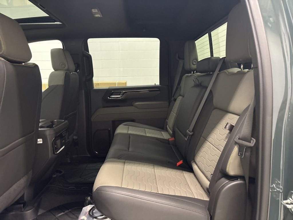 2026 Chevrolet Silverado 2500 HD ZR2 Crew Cab Standard Box 4WD