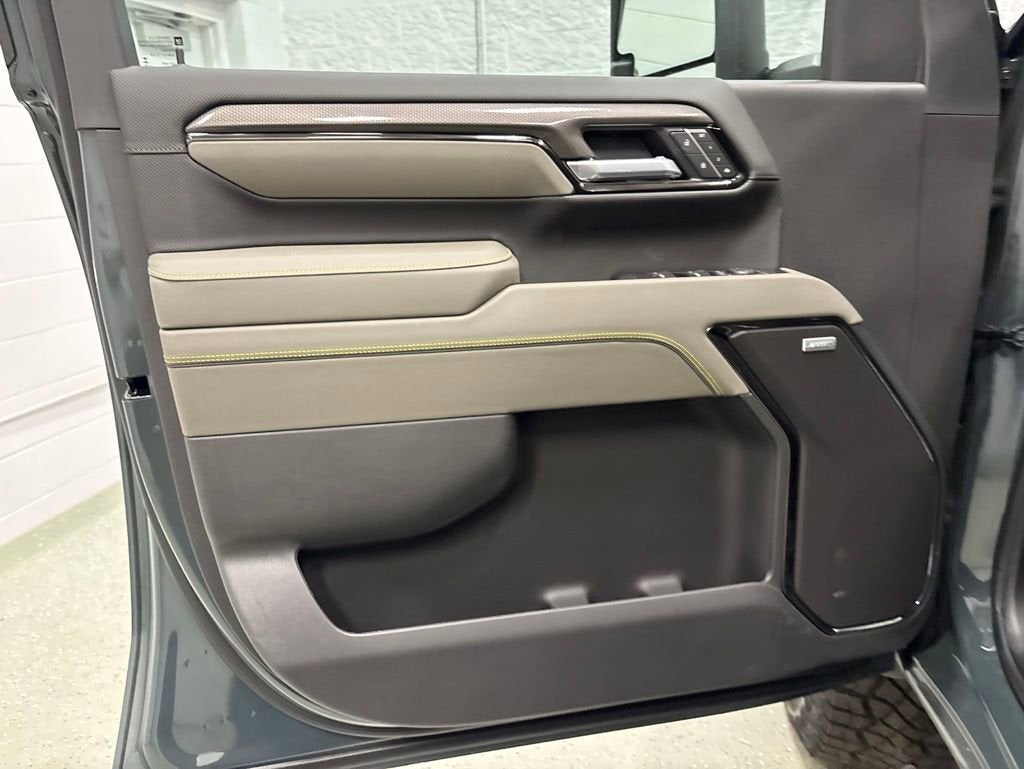 2026 Chevrolet Silverado 2500 HD ZR2 Crew Cab Standard Box 4WD