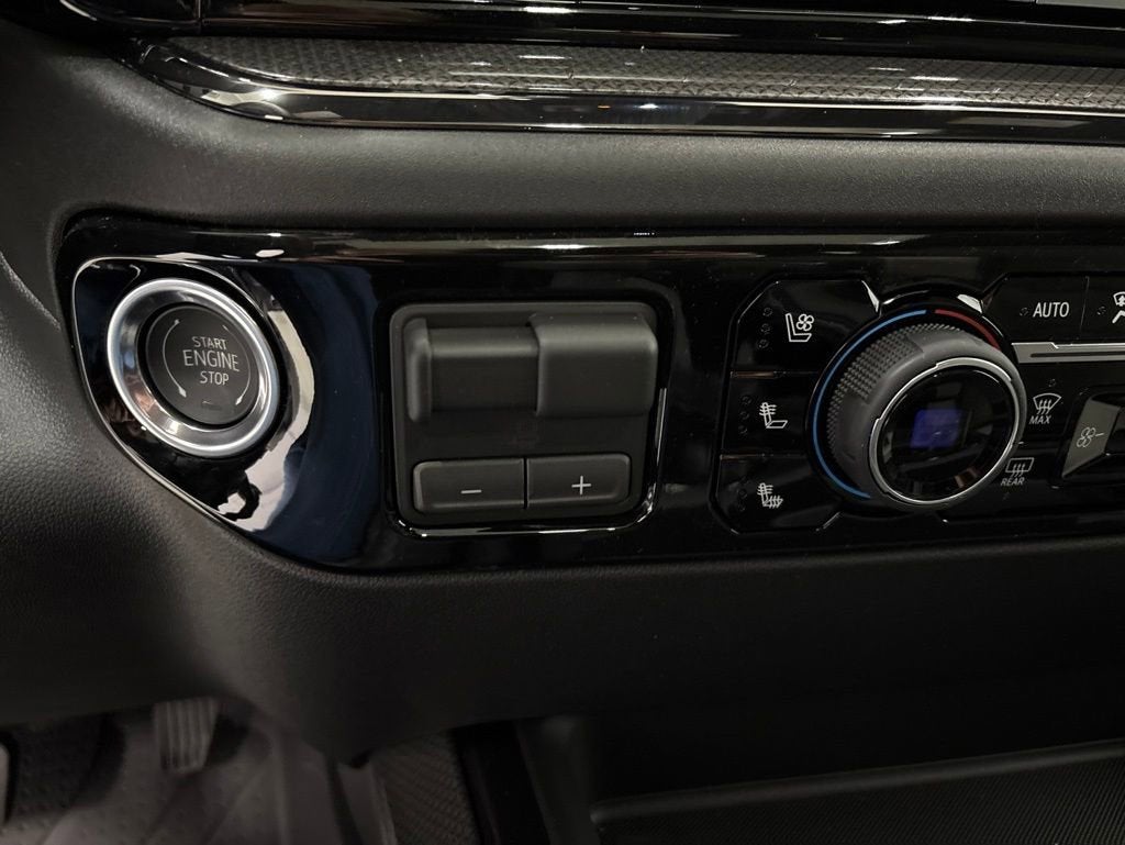 2026 Chevrolet Silverado 2500 HD ZR2 Crew Cab Standard Box 4WD