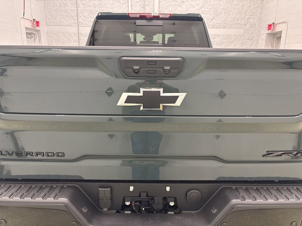 2026 Chevrolet Silverado 2500 HD ZR2 Crew Cab Standard Box 4WD