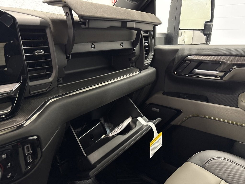 2026 Chevrolet Silverado 2500 HD ZR2 Crew Cab Standard Box 4WD