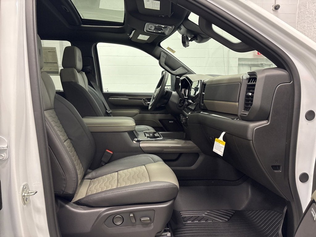 2026 Chevrolet Silverado 2500 HD ZR2 Crew Cab Standard Box 4WD