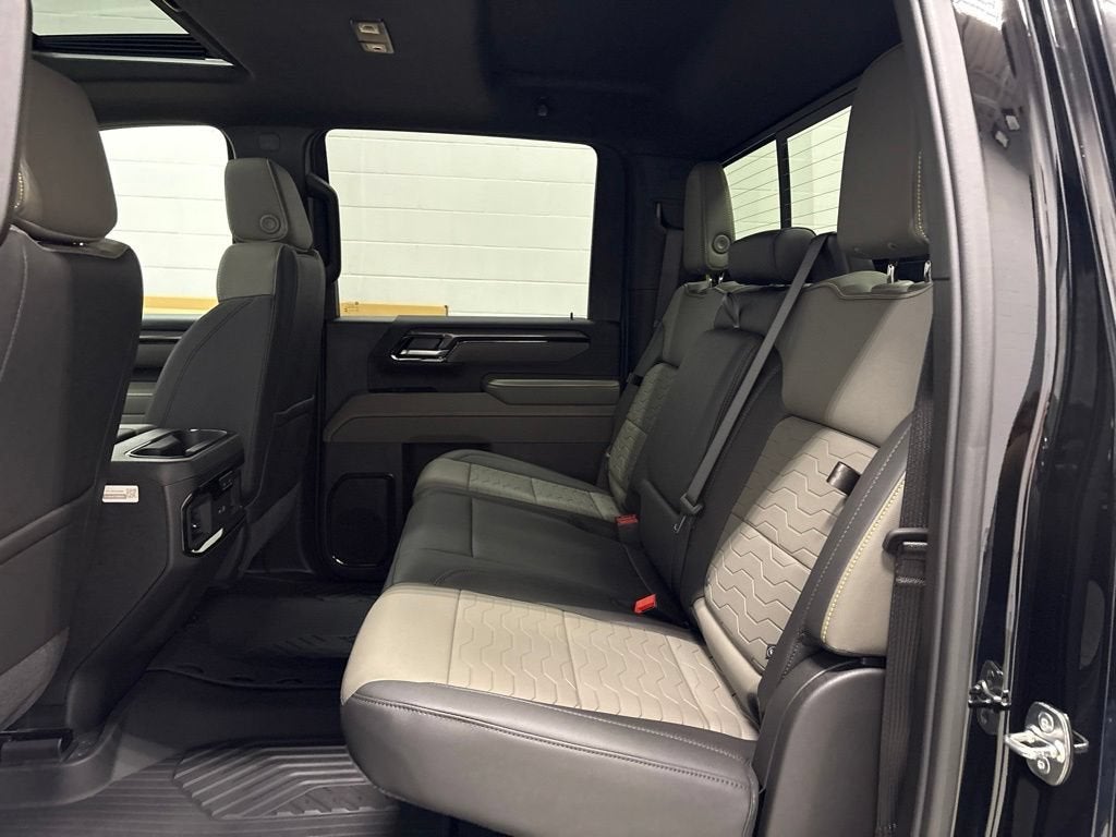 2026 Chevrolet Silverado 2500 HD ZR2 Crew Cab Standard Box 4WD