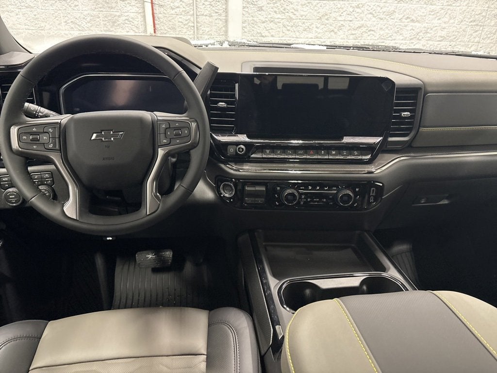 2026 Chevrolet Silverado 2500 HD ZR2 Crew Cab Standard Box 4WD