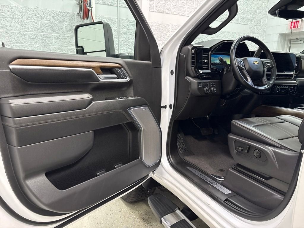 2024 Chevrolet Silverado 2500 HD High Country