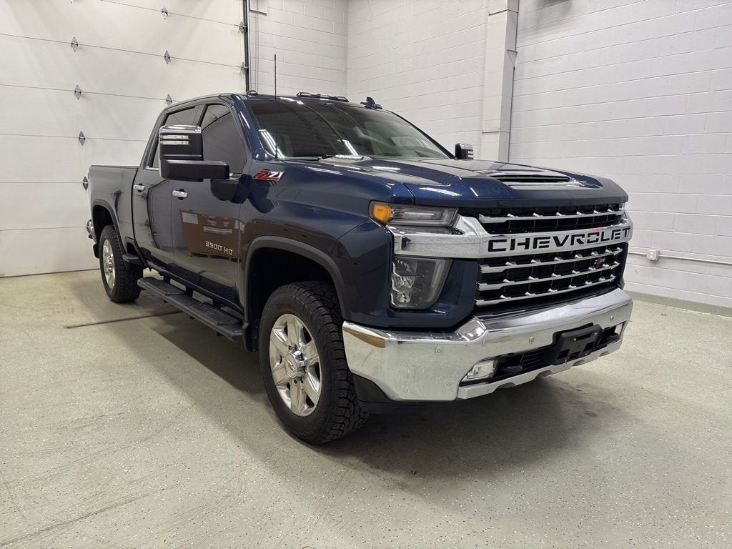 Used 2021 Chevrolet Silverado 3500HD LTZ with VIN 1GC4YUEY4MF220521 for sale in Rogers, Minnesota