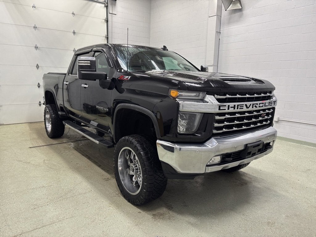 Used 2020 Chevrolet Silverado 3500HD LTZ with VIN 1GC4YUEY9LF222778 for sale in Rogers, Minnesota