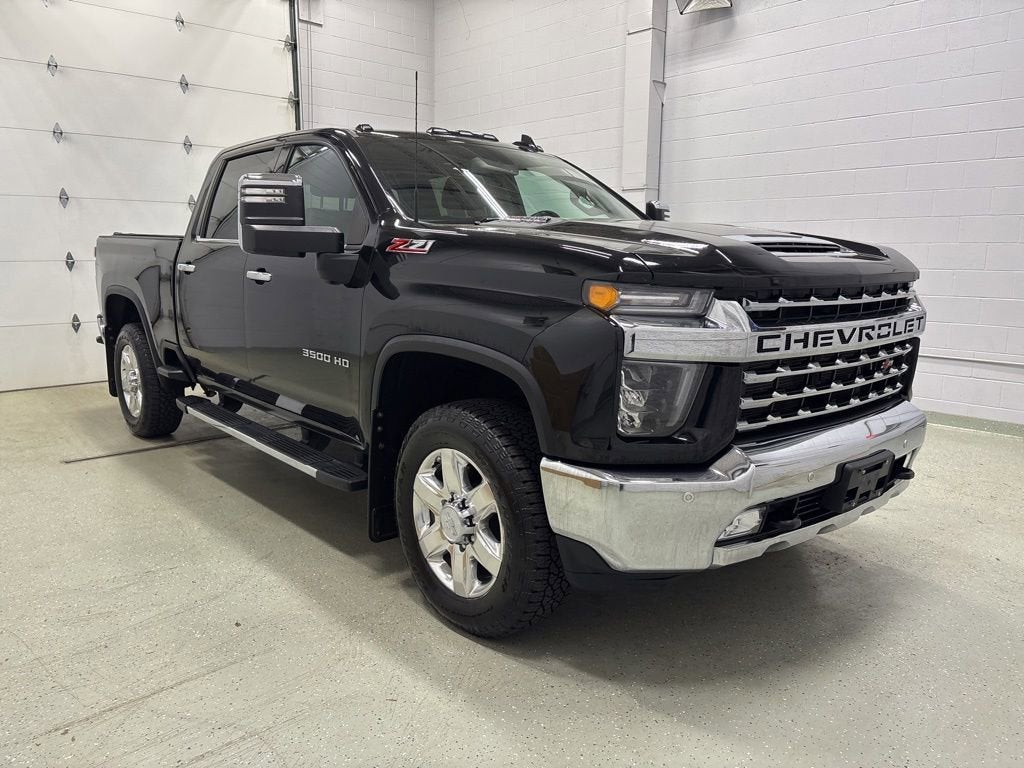 Used 2020 Chevrolet Silverado 3500HD LTZ with VIN 1GC4YUEYXLF143605 for sale in Rogers, Minnesota