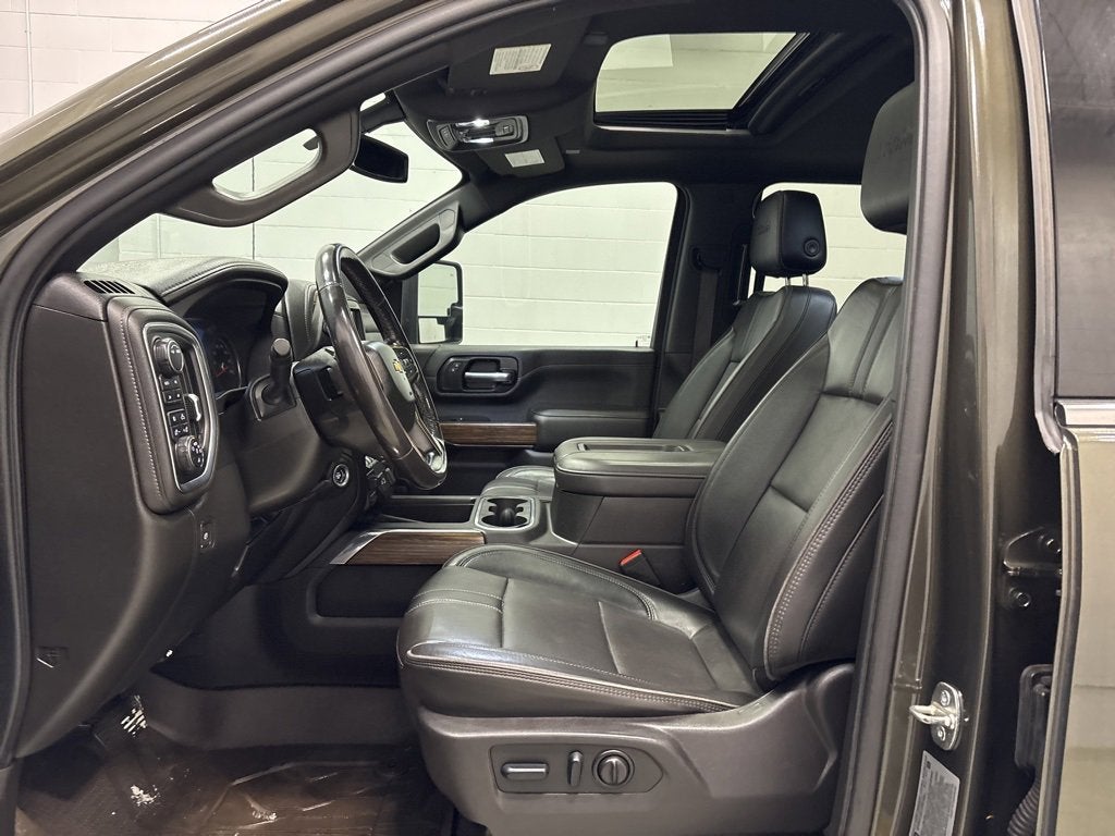 2022 Chevrolet Silverado 3500 HD High Country