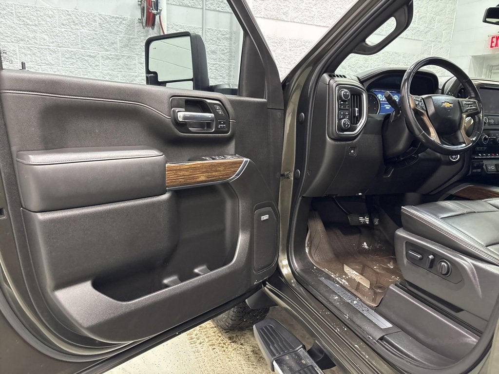 2022 Chevrolet Silverado 3500 HD High Country