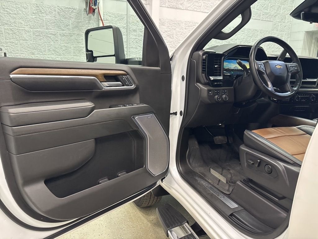 2024 Chevrolet Silverado 3500 HD High Country DRW