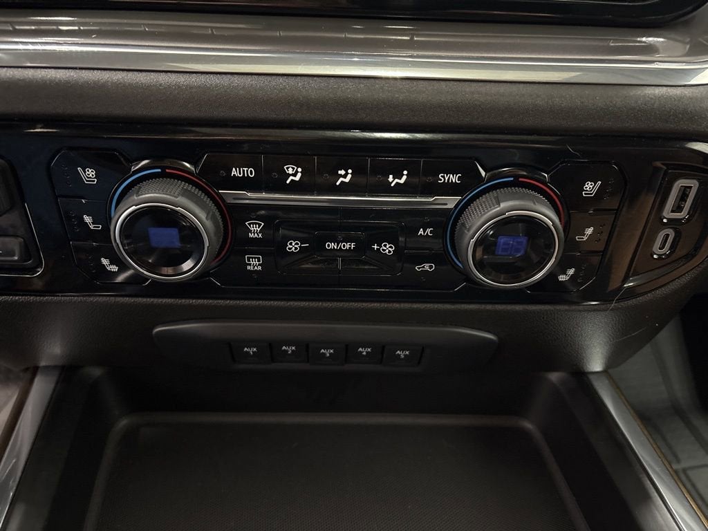 2024 Chevrolet Silverado 3500 HD High Country DRW