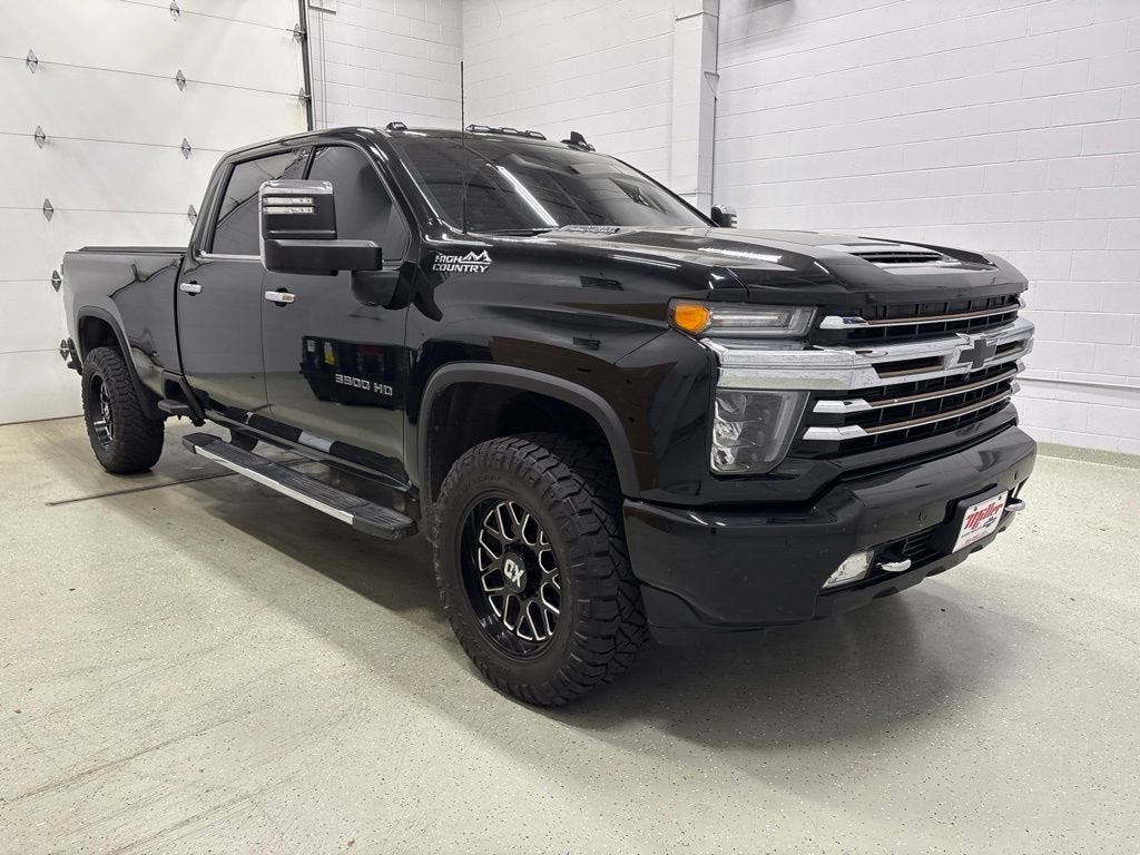 Used 2020 Chevrolet Silverado 3500HD High Country with VIN 1GC4YVEY4LF156825 for sale in Rogers, Minnesota