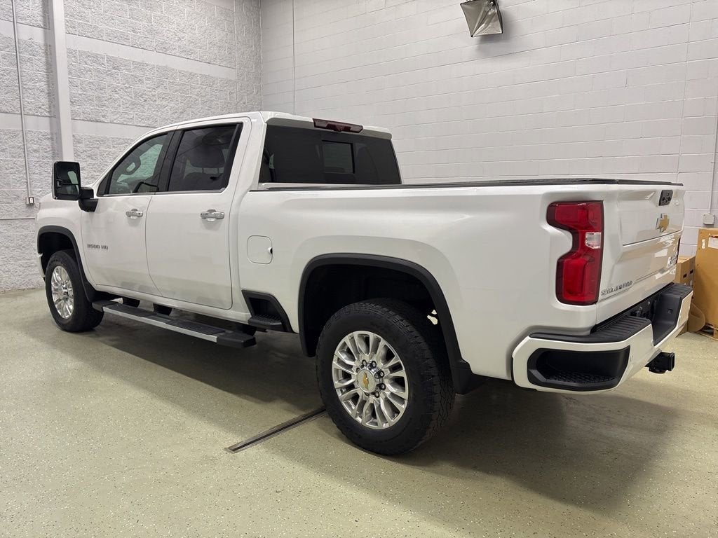 2022 Chevrolet Silverado 3500 HD High Country
