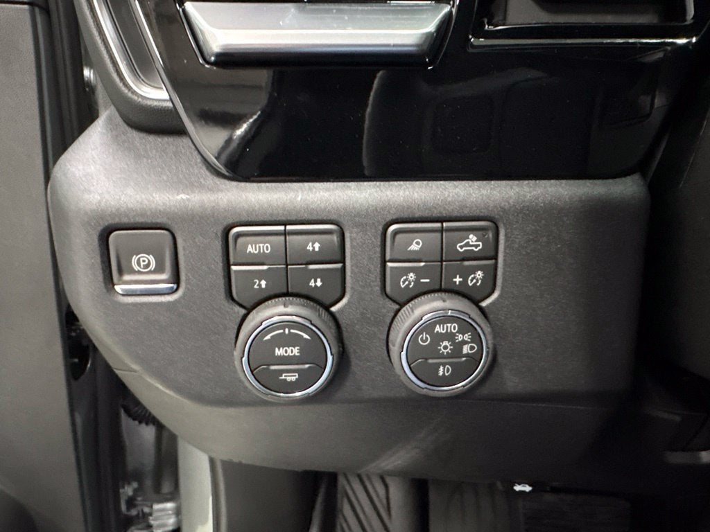2026 Chevrolet Silverado 2500 HD LT Double Cab Standard Box 4WD