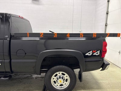 2004 Chevrolet Silverado 2500 HD LS