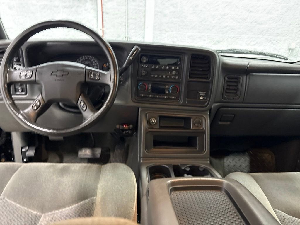 2004 Chevrolet Silverado 2500 HD LS