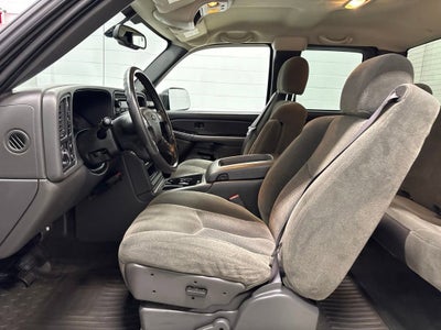 2004 Chevrolet Silverado 2500 HD LS