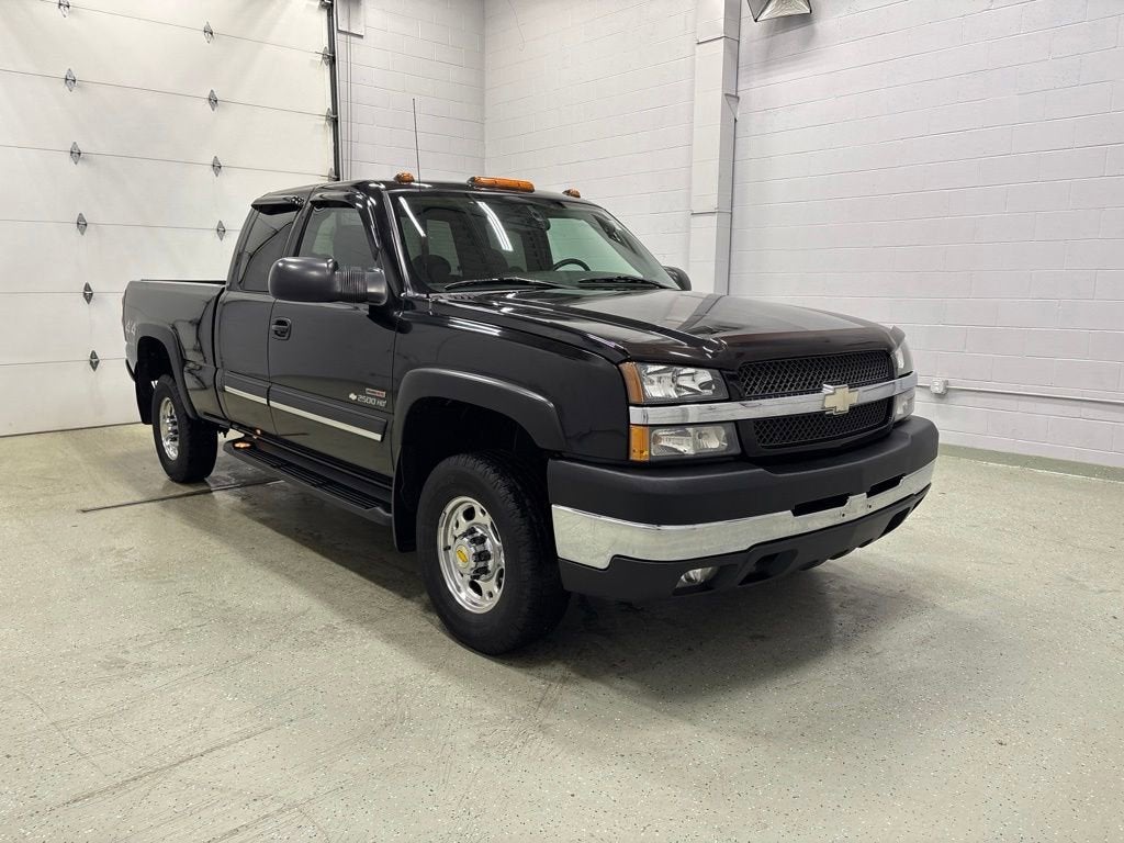 2004 Chevrolet Silverado 2500 HD LS
