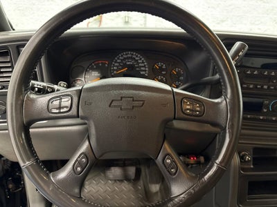 2004 Chevrolet Silverado 2500 HD LS