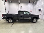 2004 Chevrolet Silverado 2500 HD LS