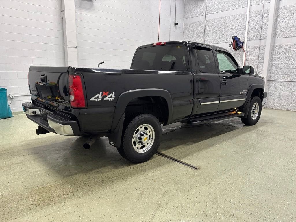 2004 Chevrolet Silverado 2500 HD LS
