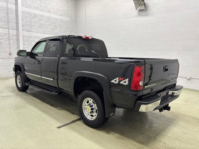 2004 Chevrolet Silverado 2500 HD LS