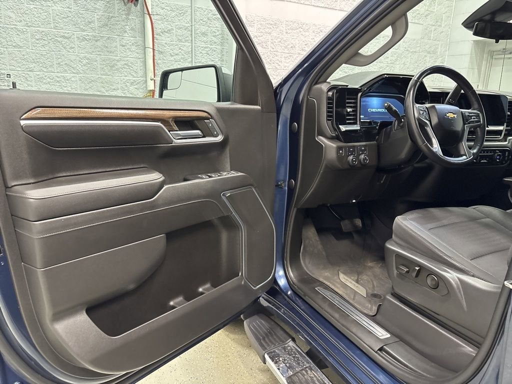 2022 Chevrolet Silverado 1500 LT (2FL)