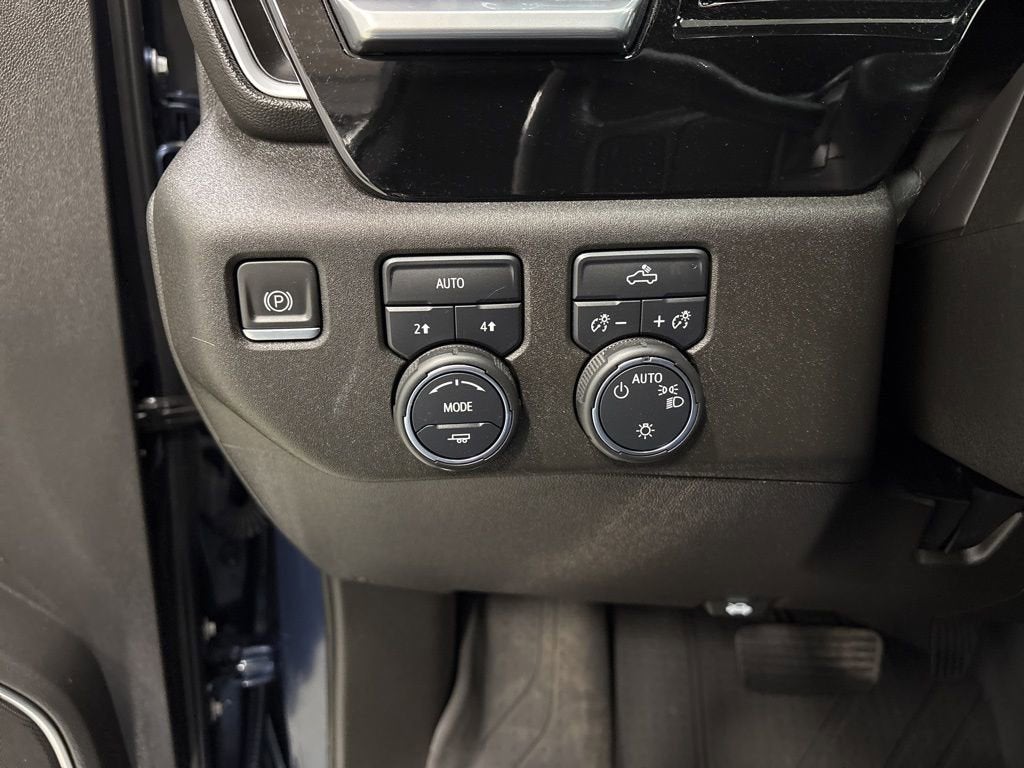 2022 Chevrolet Silverado 1500 LT (2FL)