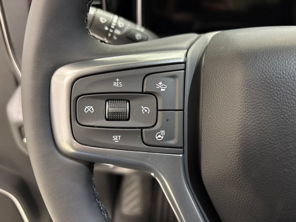 2026 Chevrolet Silverado 1500 LT (2FL) Crew Cab Short Box 4WD