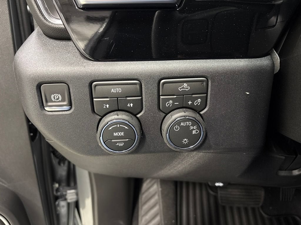 2026 Chevrolet Silverado 1500 LT (2FL) Crew Cab Short Box 4WD
