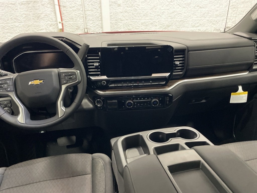 2026 Chevrolet Silverado 1500 LT (2FL) Crew Cab Short Box 4WD