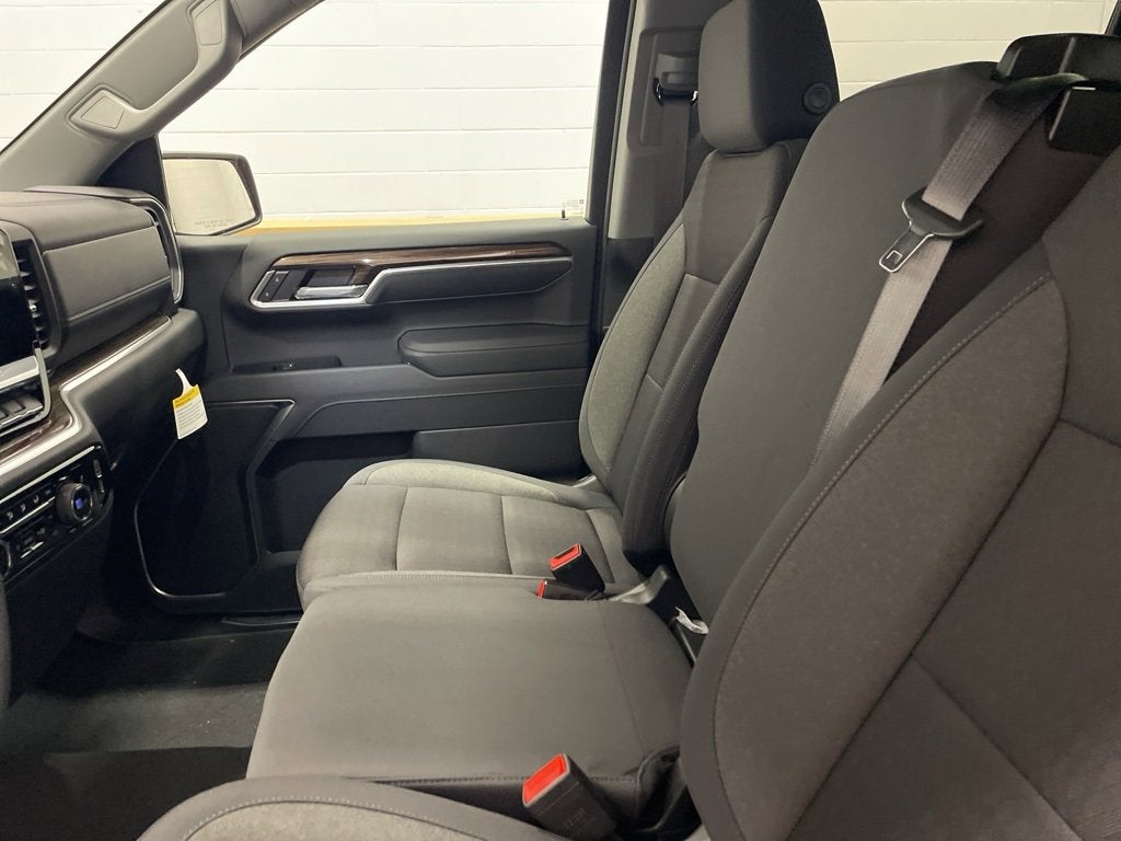 2026 Chevrolet Silverado 1500 LT (2FL) Crew Cab Short Box 4WD