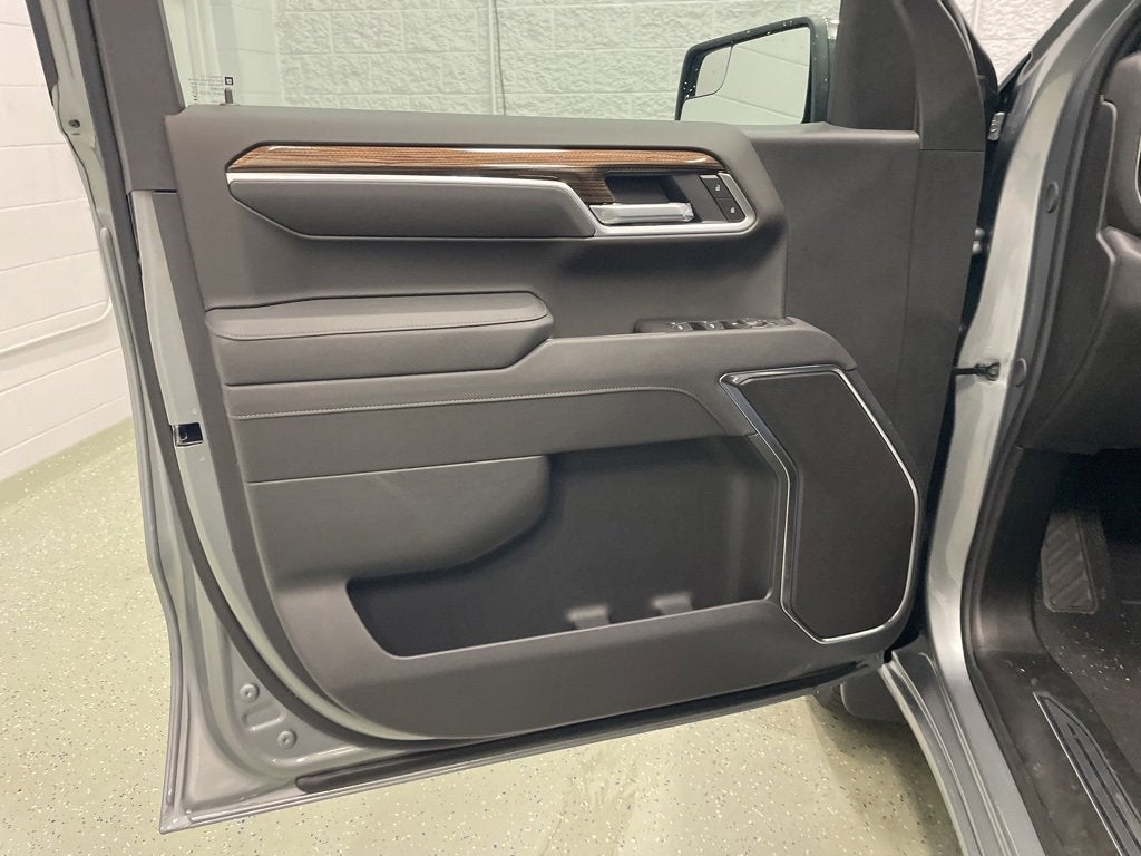 2026 Chevrolet Silverado 1500 LT (2FL) Crew Cab Short Box 4WD