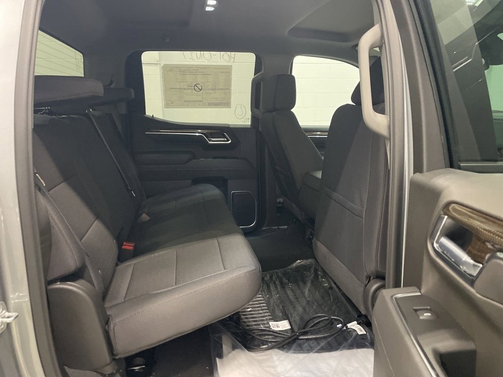 2026 Chevrolet Silverado 1500 LT (2FL) Crew Cab Short Box 4WD