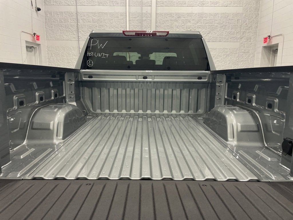 2026 Chevrolet Silverado 1500 LT (2FL) Crew Cab Short Box 4WD