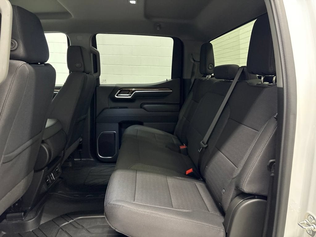 2026 Chevrolet Silverado 1500 RST Crew Cab Short Box 4WD