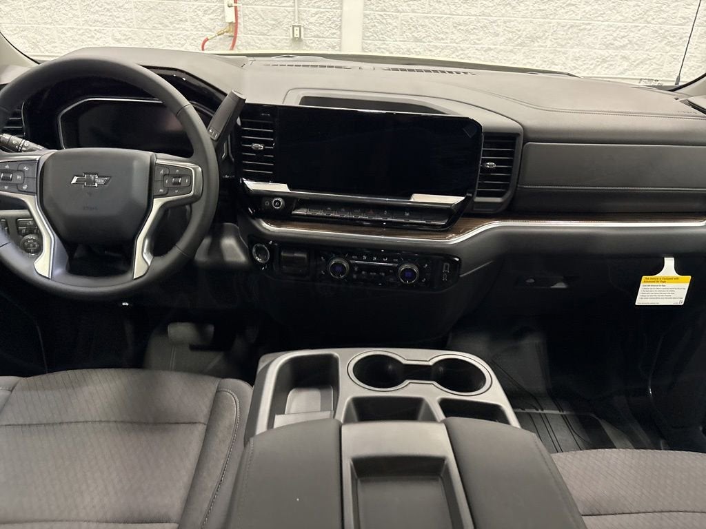 2026 Chevrolet Silverado 1500 RST Crew Cab Short Box 4WD