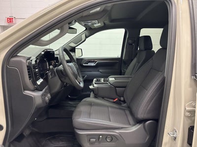 2026 Chevrolet Silverado 1500 RST Crew Cab Short Box 4WD