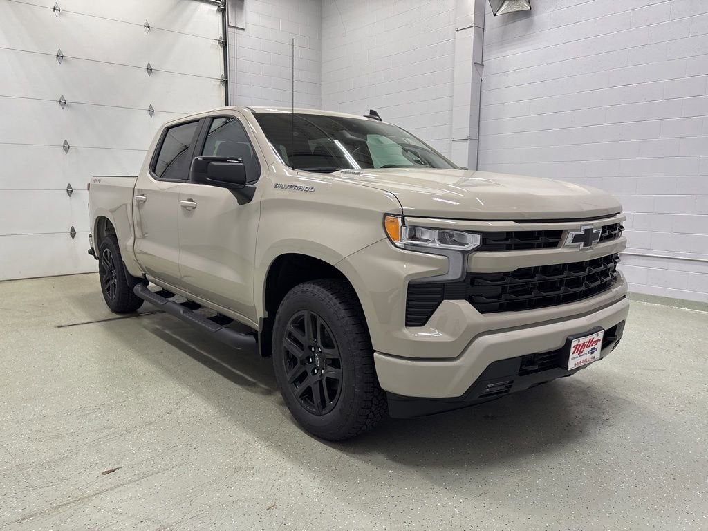 2026 Chevrolet Silverado 1500 RST Crew Cab Short Box 4WD