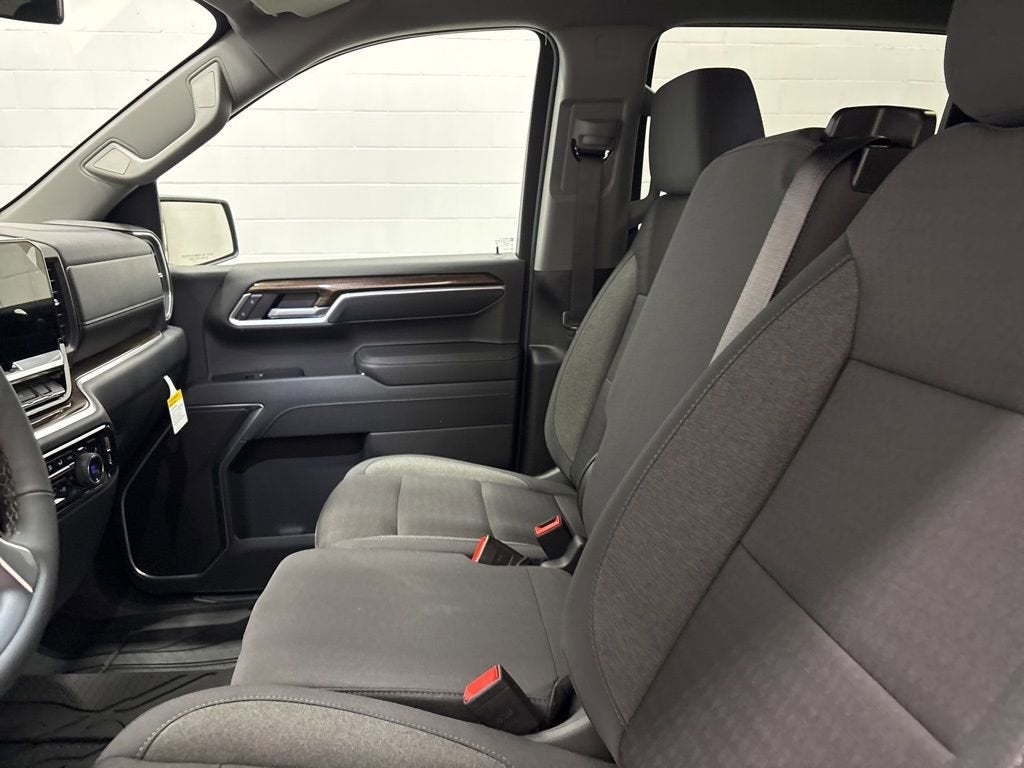 2026 Chevrolet Silverado 1500 RST Crew Cab Short Box 4WD