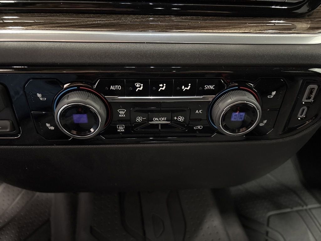 2026 Chevrolet Silverado 1500 RST Crew Cab Short Box 4WD