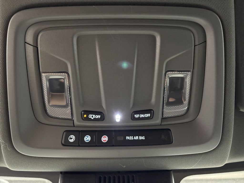 2026 Chevrolet Silverado 1500 RST Crew Cab Short Box 4WD
