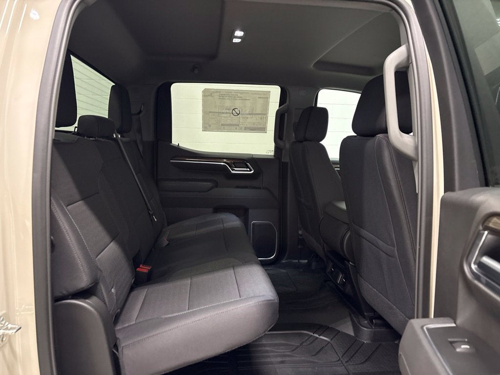2026 Chevrolet Silverado 1500 RST Crew Cab Short Box 4WD